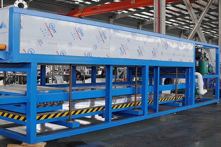 macchina per il ghiaccio con blocco di raffreddamento diretto