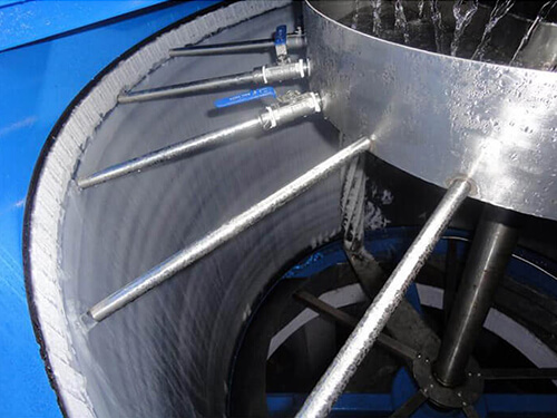 Sistema di spruzzatura dell'acqua della macchina a scaglie di ghiaccio 