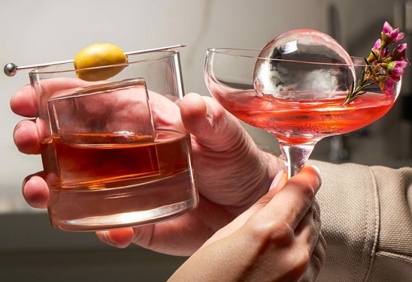 palla di ghiaccio per cocktail
