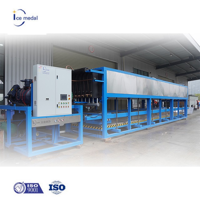 IceEmedal 30 tonnellate macchina a blocco automatico con un dispositivo di spinta ghiacciata