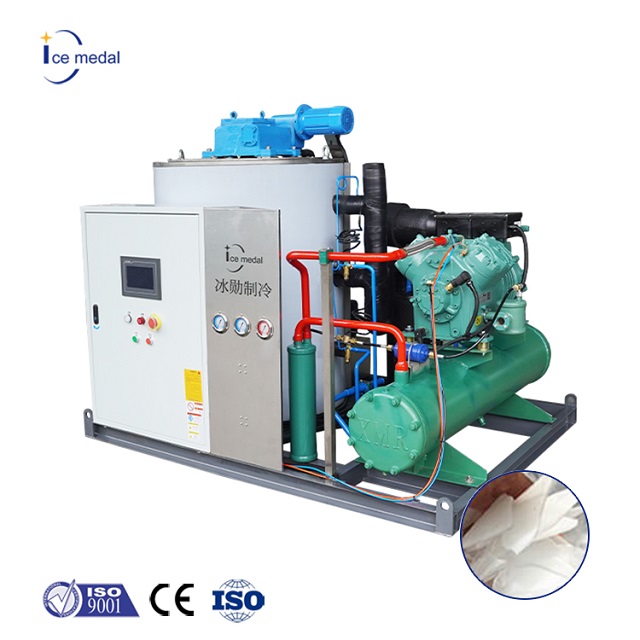 Icemedal Macchina per scaglie di ghiaccio industriale da 5 tonnellate con raffreddamento ad acqua/raffreddamento ad aria