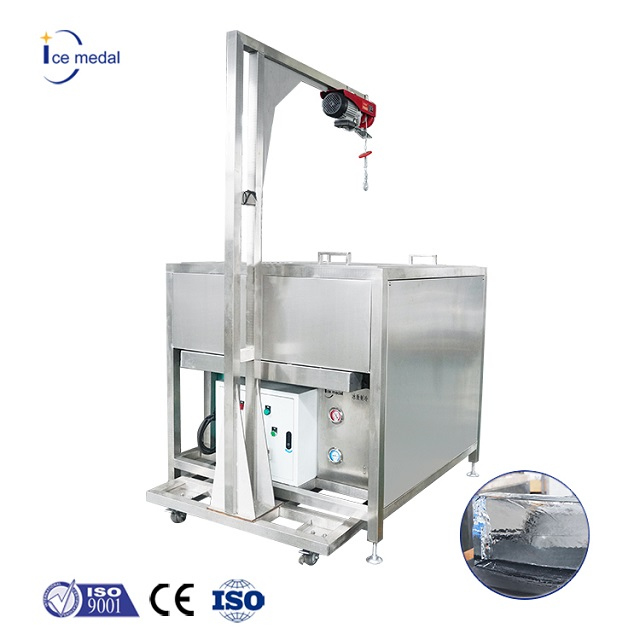 Icemedal Pure Macchina per blocchi di ghiaccio Soluzioni su misura per bar, catering e sculture di ghiaccio