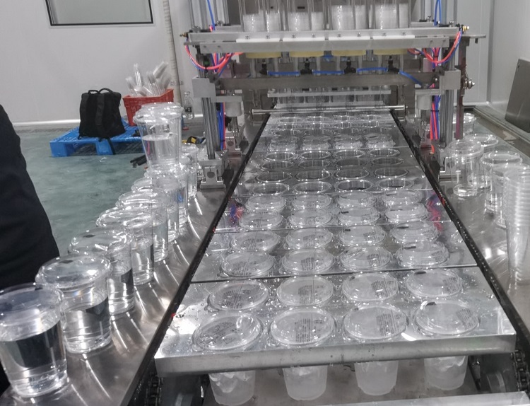 produzione di coppe di ghiaccio
